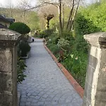 Le Relais Des Capucines 住宿加早餐酒店 Largnac