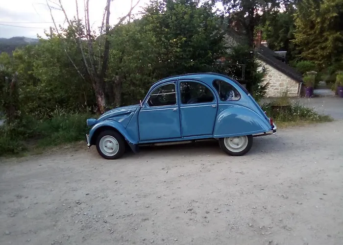 Le Relais Des Capucines לינה וארוחת בוקר Largnac